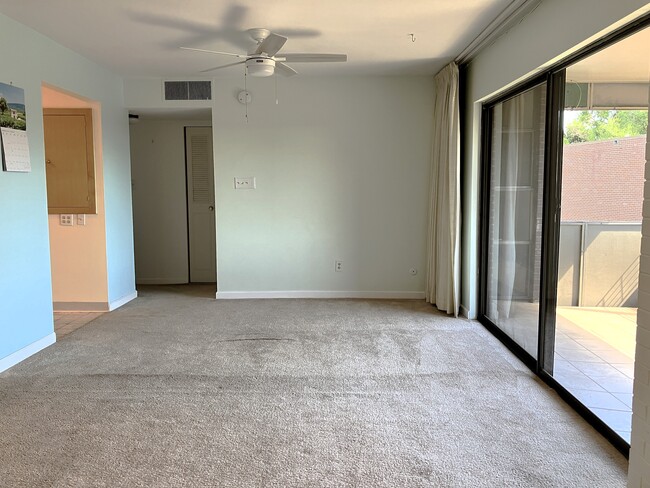 Dining room - 2227 Canyon Blvd