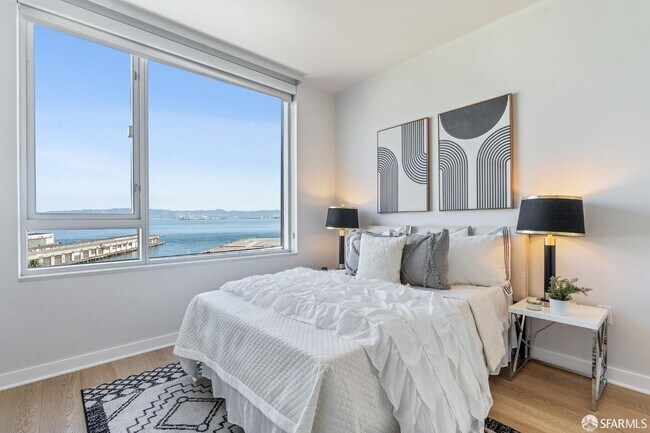 Building Photo - 501 Beale St