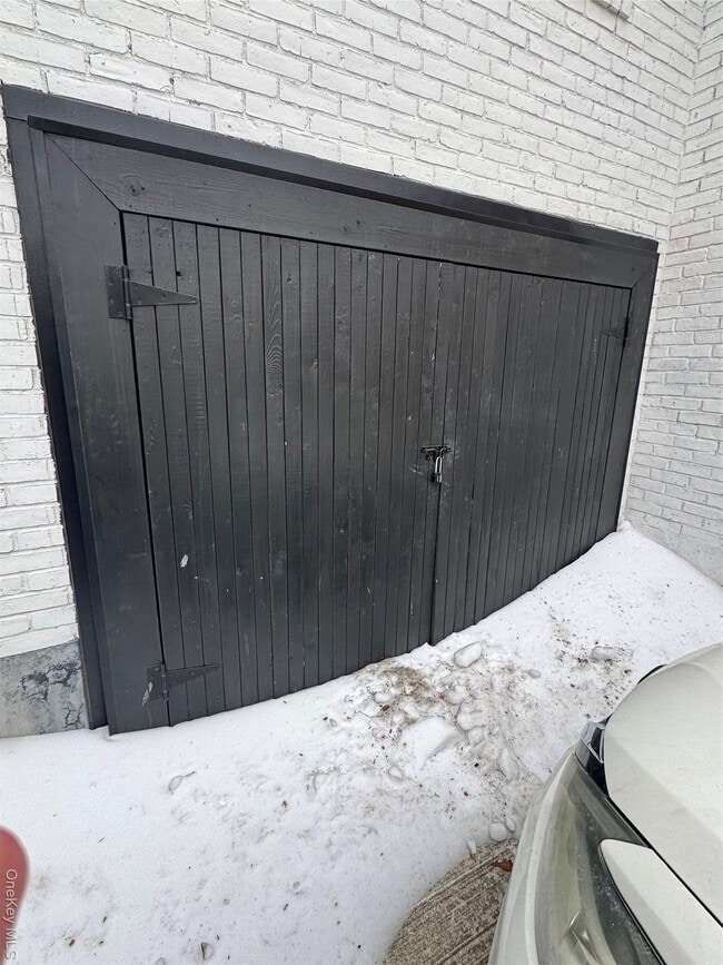 Building Photo - 122 E Fulton St