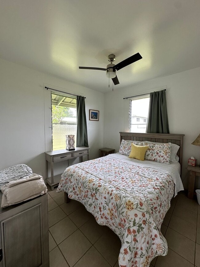 Building Photo - Fully Furnished 2BR/1BA