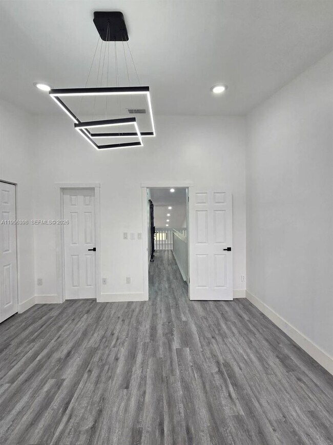 Building Photo - 1120 Parkside Green Dr