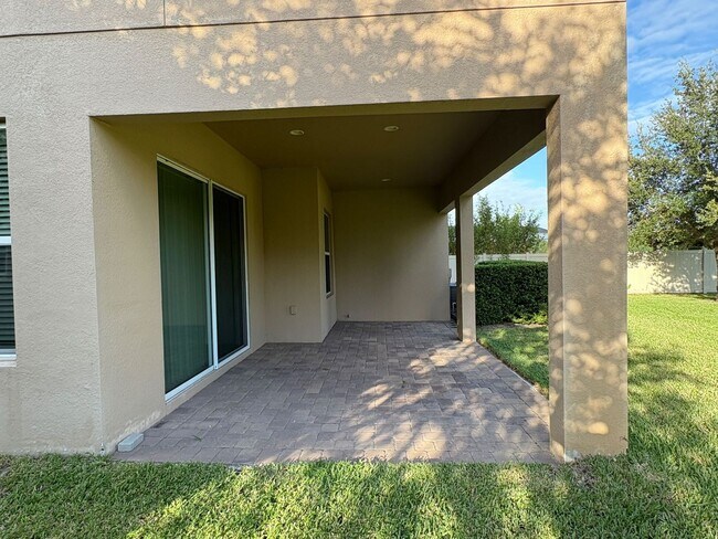 Building Photo - 50% OFF FIRST MONTH RENT* - 5 Bedroom 4 Ba...