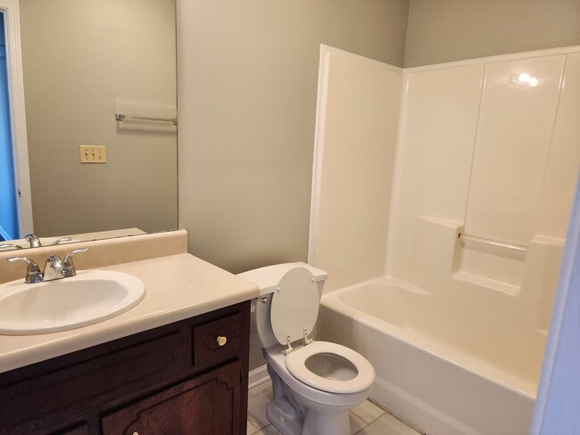 Building Photo - 3264 N Senseney Cir