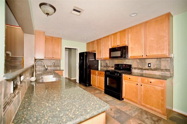 Building Photo - 18402 Westgate Springs Ln