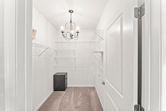 Building Photo - 818 Center Meadow Ln