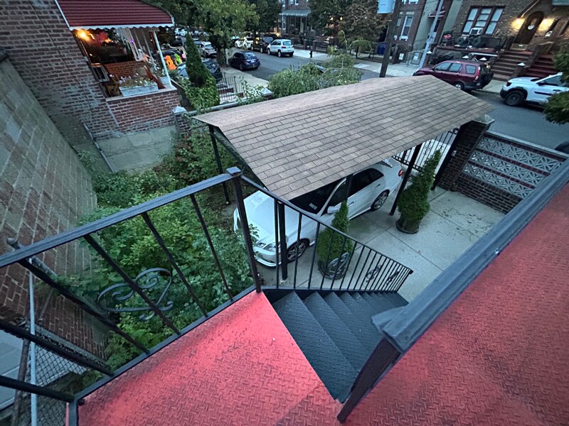 Building Photo - 46-02 28th Ave