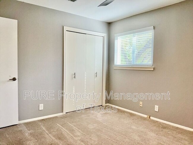 Building Photo - 9103 Comburg Dr