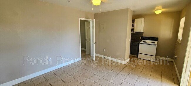 Building Photo - 1 Ellis Dr