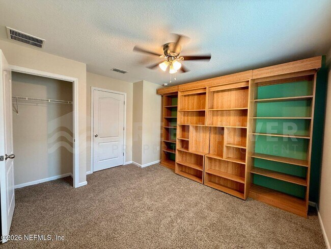 Building Photo - 2038 Garrison Wy