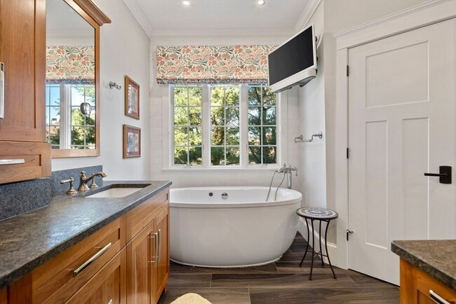 Building Photo - 7 Bobby Jones Dr