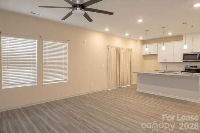 Building Photo - 309 Fairchild Wy