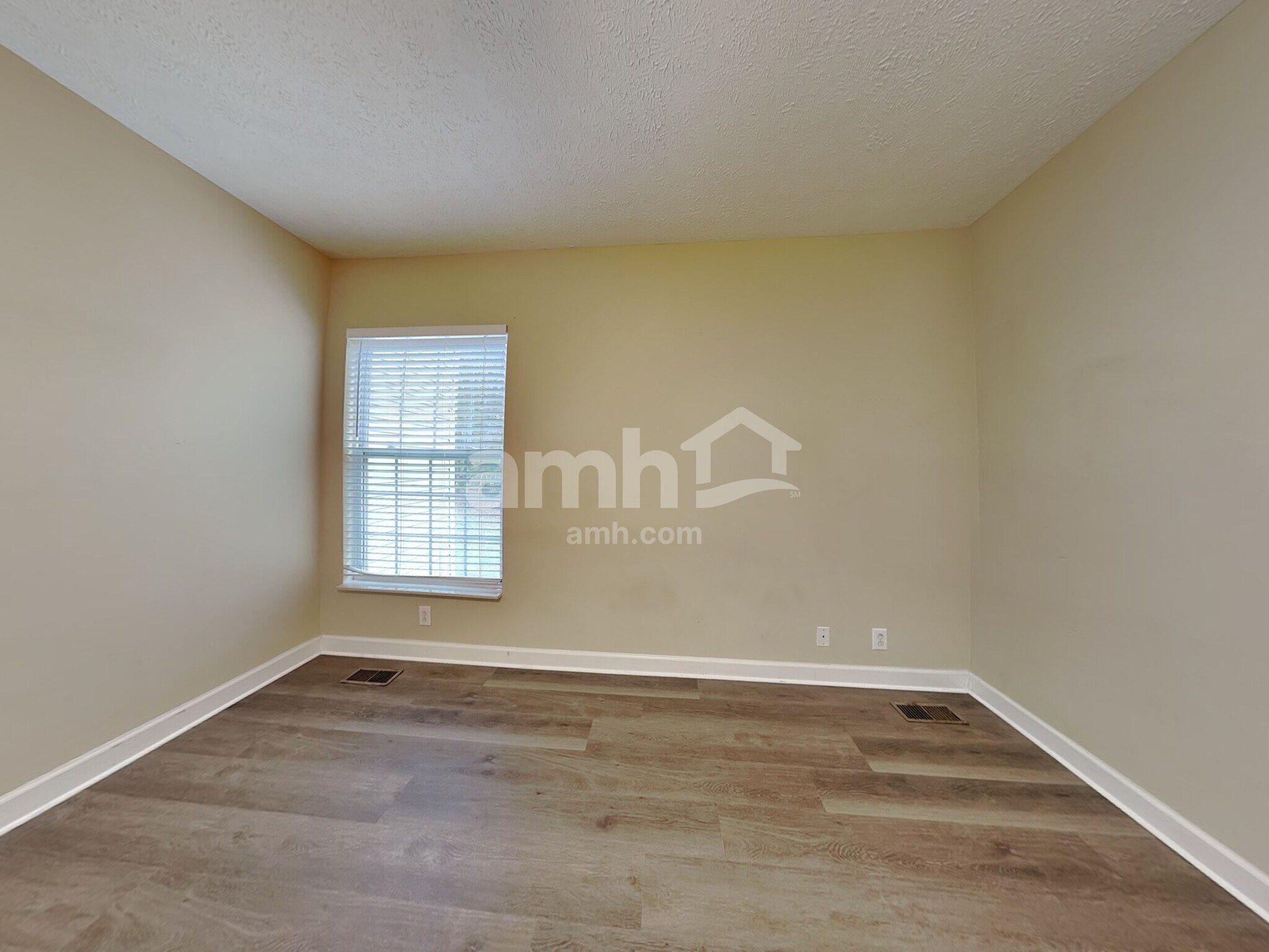 Building Photo - 2608 Welshcrest Dr