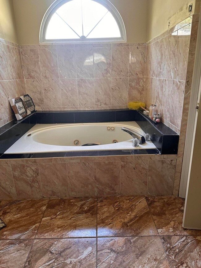 Building Photo - 1422 Wood Violet Dr