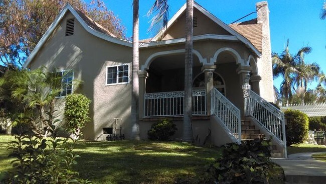 Building Photo - 162 Westmont Dr