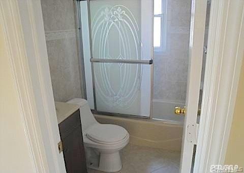 Building Photo - 343 Greengrove Ave