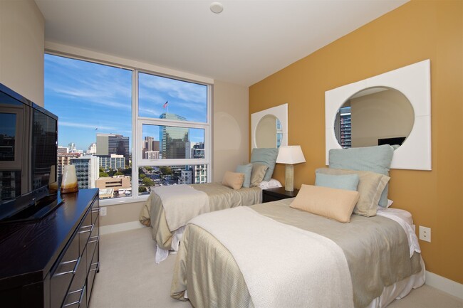 Building Photo - Ultimate Luxury Living: Fully Furnished Co...