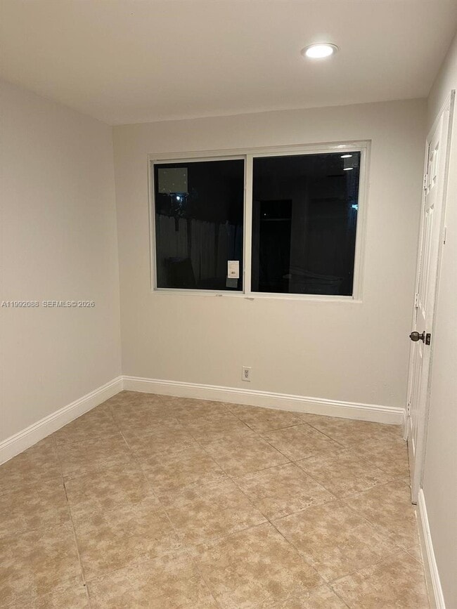 Building Photo - 2611 NE 8th Terrace