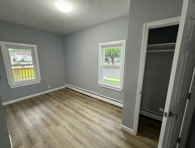 Building Photo - 5 Alfred St