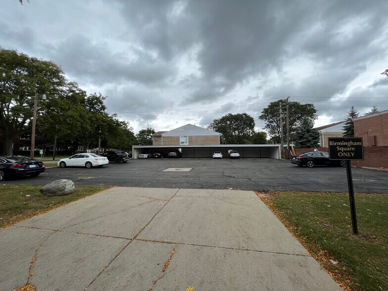 Building Photo - 150 Bird Ave
