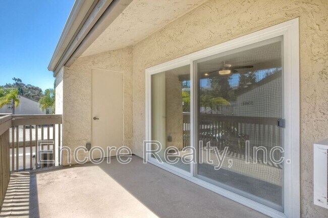 Building Photo - 8545 Villa La Jolla Dr
