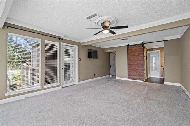 Building Photo - 143 World of Tennis Sq