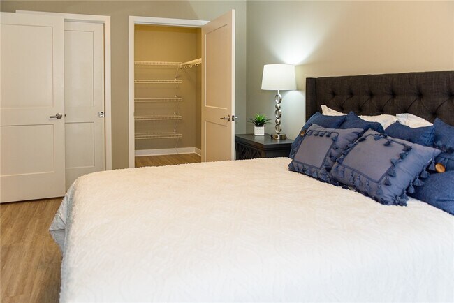 Building Photo - 1282 Lehigh Station Rd