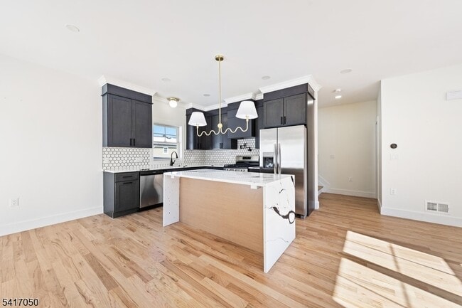 Building Photo - 401 Tillman St