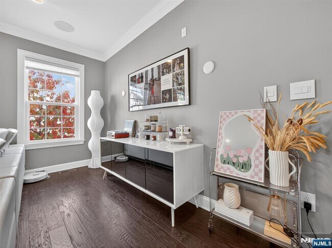 Building Photo - 4 Wesmont Drive