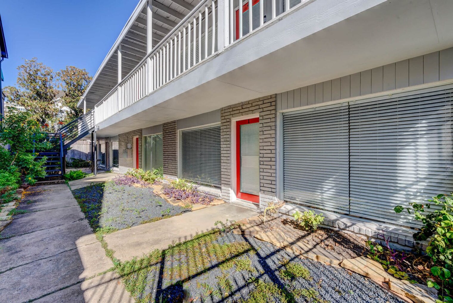 Building Photo - 2216 Hazard St