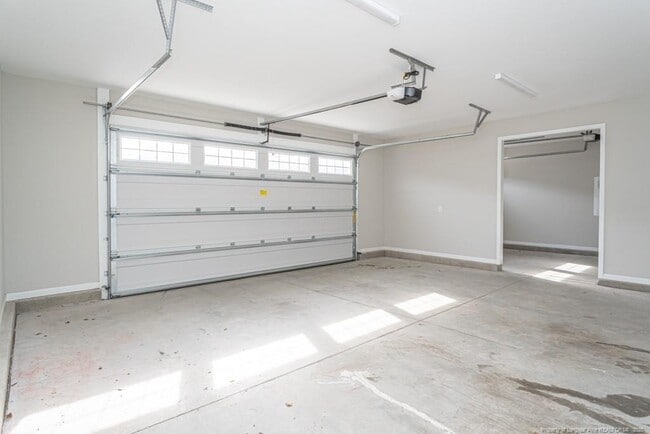 Building Photo - 5737 Pooh Ave