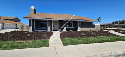 Building Photo - Orcutt Single Story Knollwood Terrace Condo with Attached One Car Garage