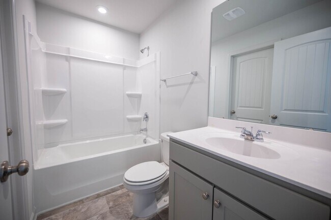 Building Photo - 321 Suhani Ln