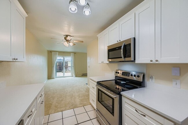 Building Photo - 1858 Centaur Cir