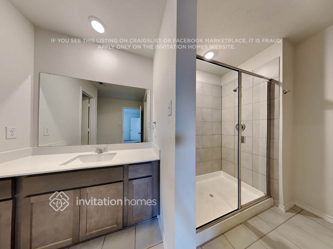 Building Photo - 608 Nexus Dr