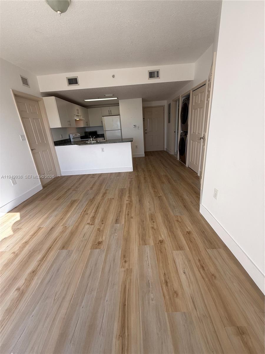 Building Photo - 3410 Coral Way