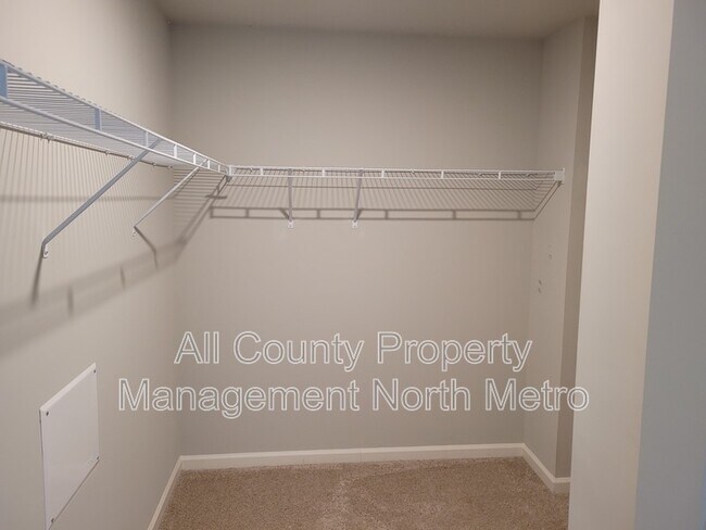 Building Photo - 6477 Crosscreek Ln