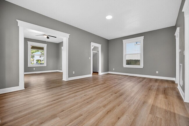 Building Photo - 1510 N Grant Ave