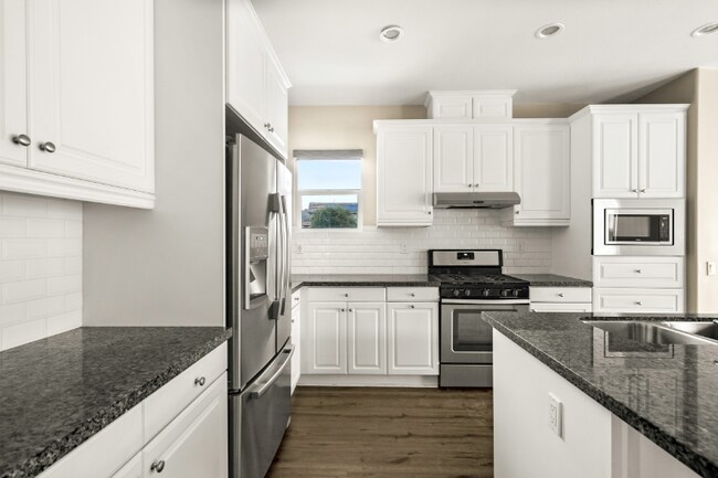 Building Photo - 2754 Overlook Point Dr