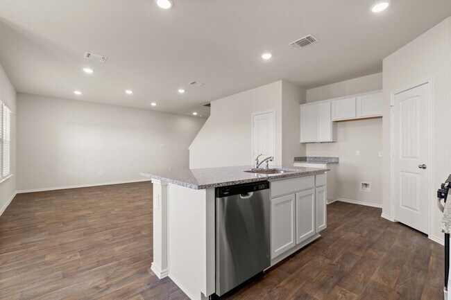 Building Photo - 257 Frogmore Lp