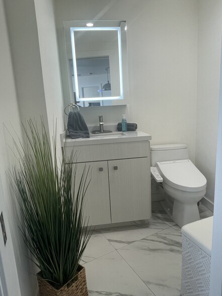 Powder room - 700 E Ocean Blvd