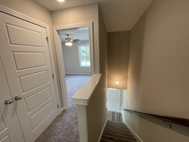 Building Photo - 316 Natcor Dr