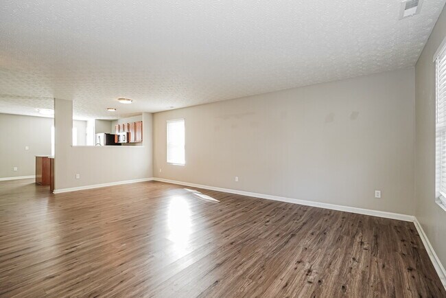 Building Photo - 8051 Beardsley Ave