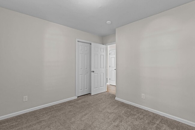 Building Photo - Burbage Grant 4 bedrooms- Ready Now!