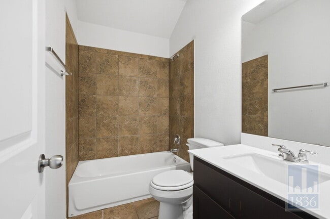 Building Photo - 720 Coltrane Dr