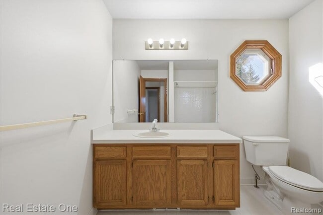 Building Photo - 2251 Crystal Dr