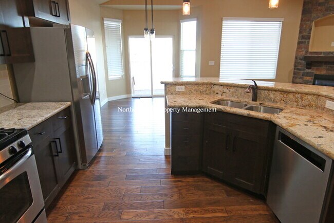 Building Photo - Beautiful Layton Home