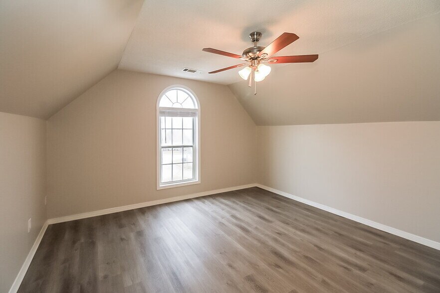 Building Photo - 11945 Harbour Town Pkwy