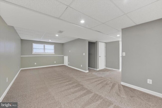 Building Photo - 1508 Lochaber Ct