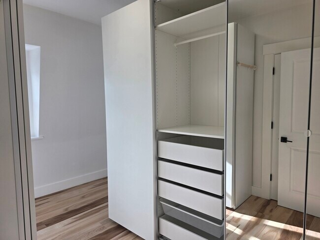 Building Photo - 84 Dudley St