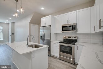 Building Photo - 2019 N College Ave